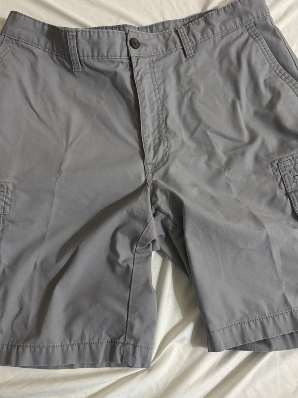Men's Gray Cargo Shorts outdoor casual, golf, hiking boating preppy utility O